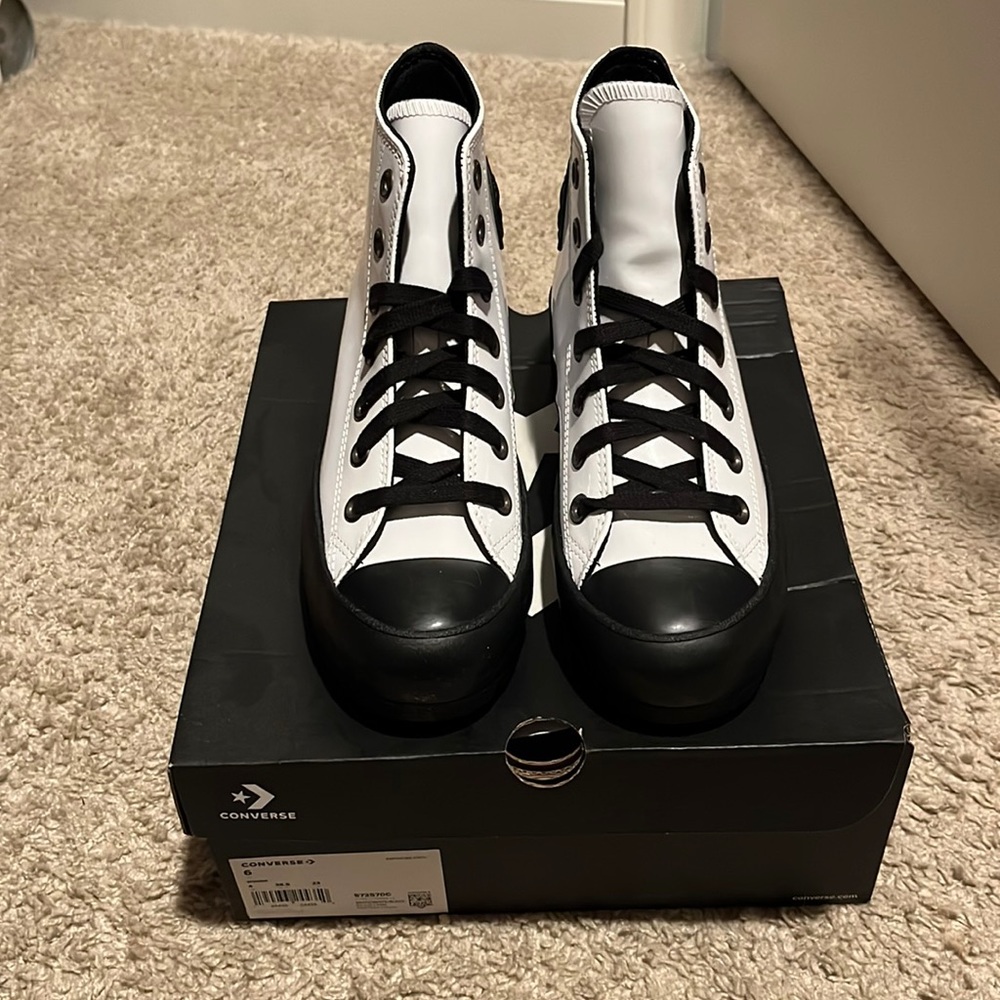 Patent leather Converse lugged hi top
